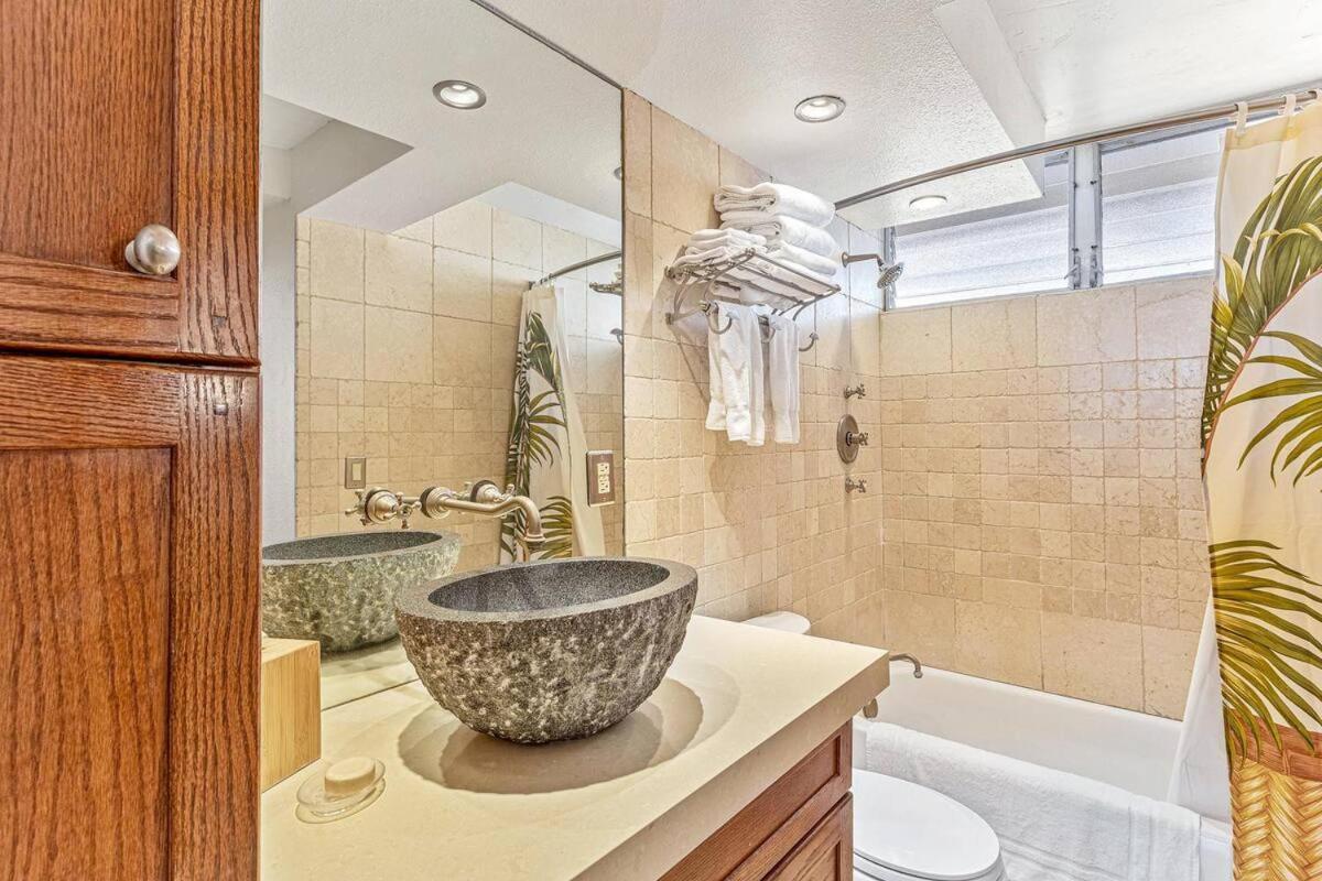 Stunning 1 Bedroom With Ocean And Island Views ~ Sleeps 4 ~ Royal Kahana 514 エクステリア 写真